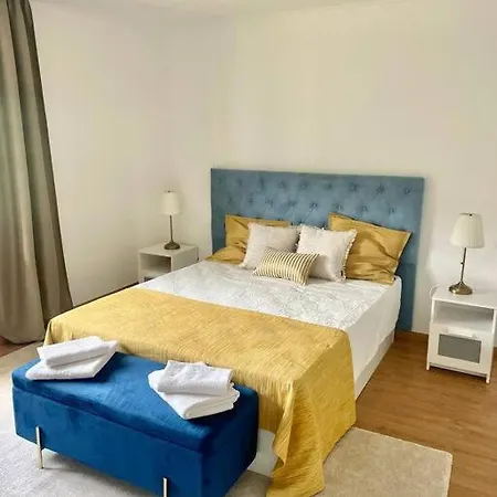 Lourivillage 아파트