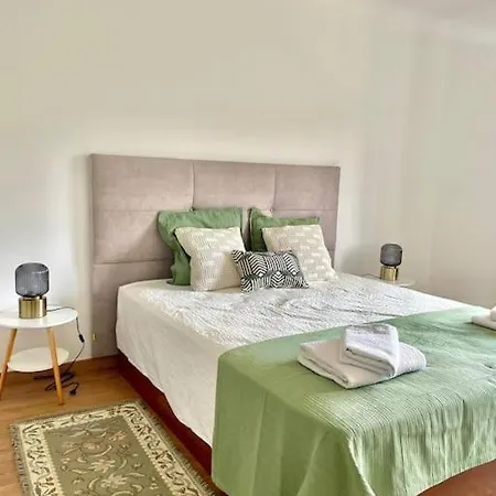 아파트 Lourivillage 봄바랄